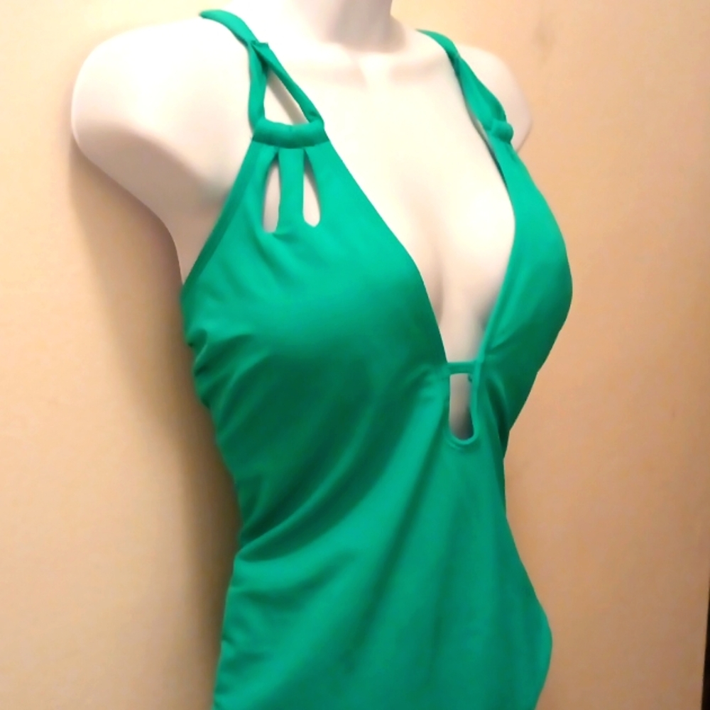 🎁NWT Swimsuit Adjustable Straps,High Leg,Stretchable Double-Layer,Push Up Pads - Picture 1 of 10